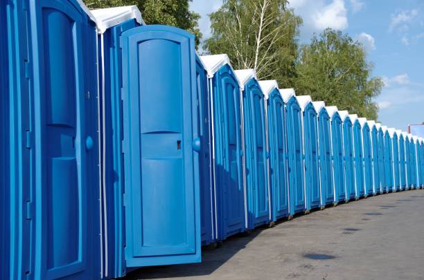 Best Portable restroom trailer rental  in Dubuque, IA